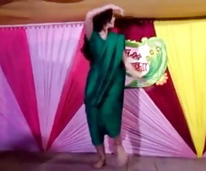 বাঁড়ার রস খাবার বিএফ সেক্সি ভিডিও